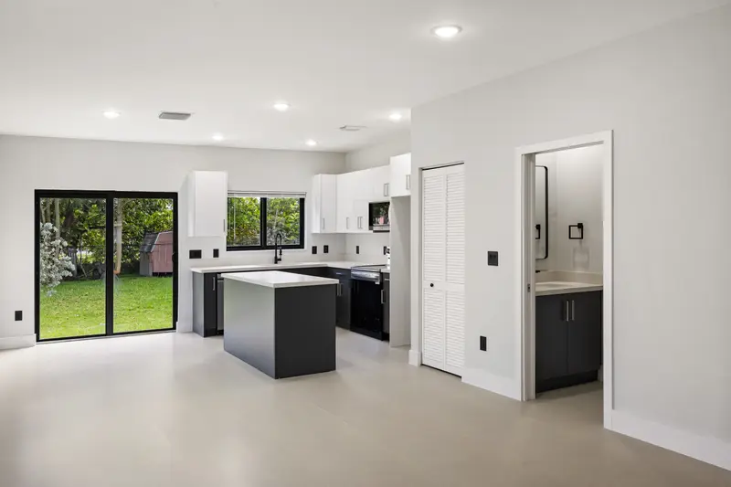 Exclusive Residences in Hallandale Beach