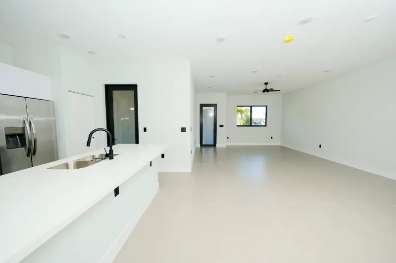 Modern Single-Family Home Hollywood