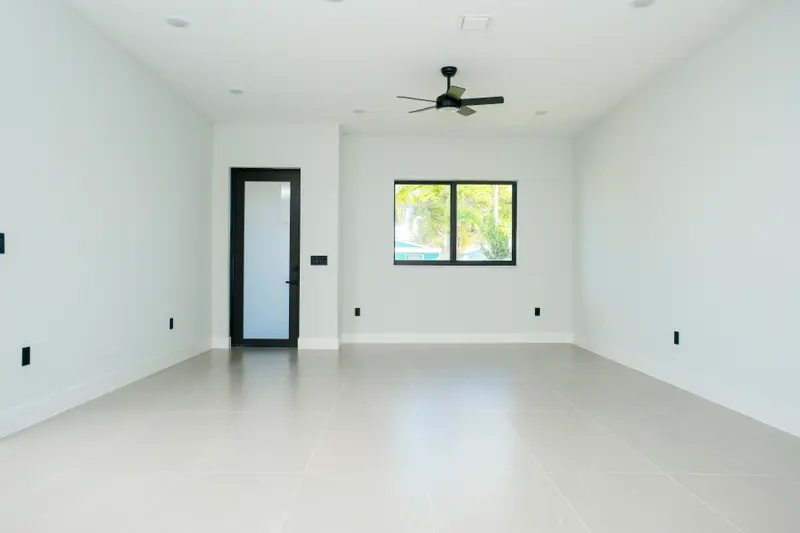 Modern Single-Family Home Hollywood