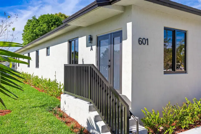 Modern duplex Hallandale Beach