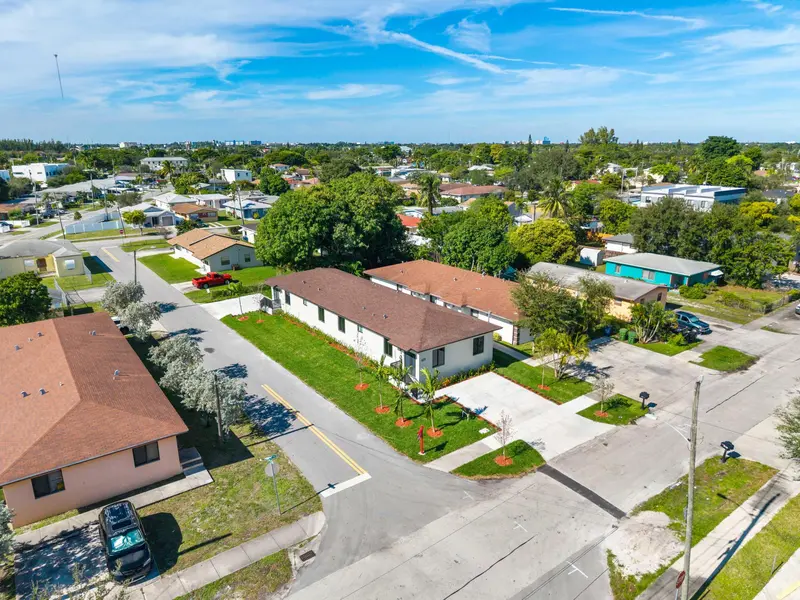 Modern duplex Hallandale Beach